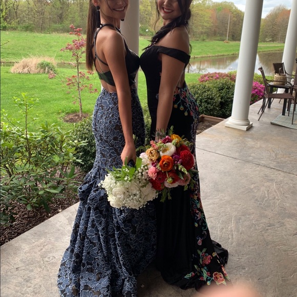 Prom Dress - Picture 4 of 6